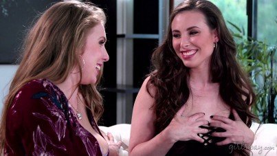 Girlsway-Sweet Girlfriends Do Love-HQPORNERO.COM