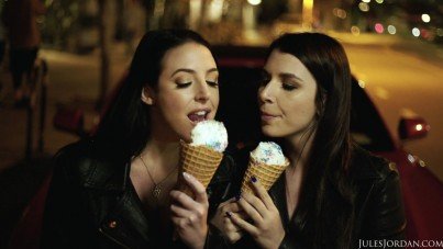 Jules Jordan-In Looking For Night Adventures-HQPORNERO.COM