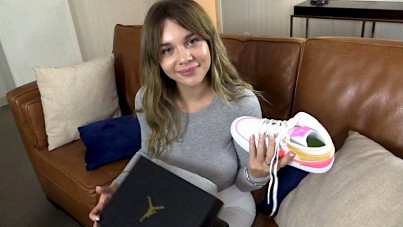OnlyFans-The Cutie And The Glowing Sneakers-HQPORNERO.COM