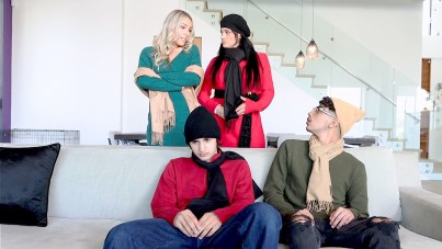 MomSwap-Don't Worry Just Swap!-HQPORNERO.COM